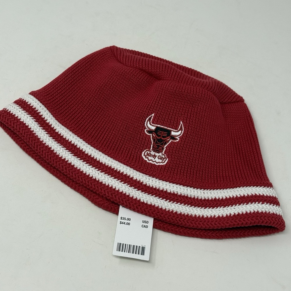 Chicago Bulls Mitchell & Ness Hat Red Cap Knit Bucket Knucket NBA Basketball